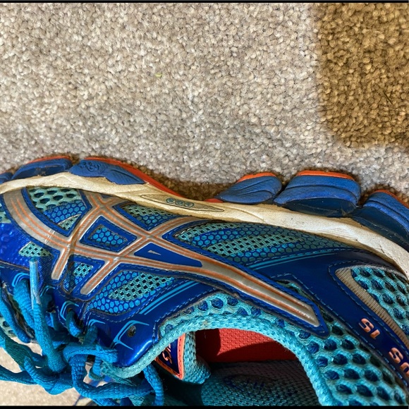 ASICS Gel Cumulus 15 - Picture 7 of 9